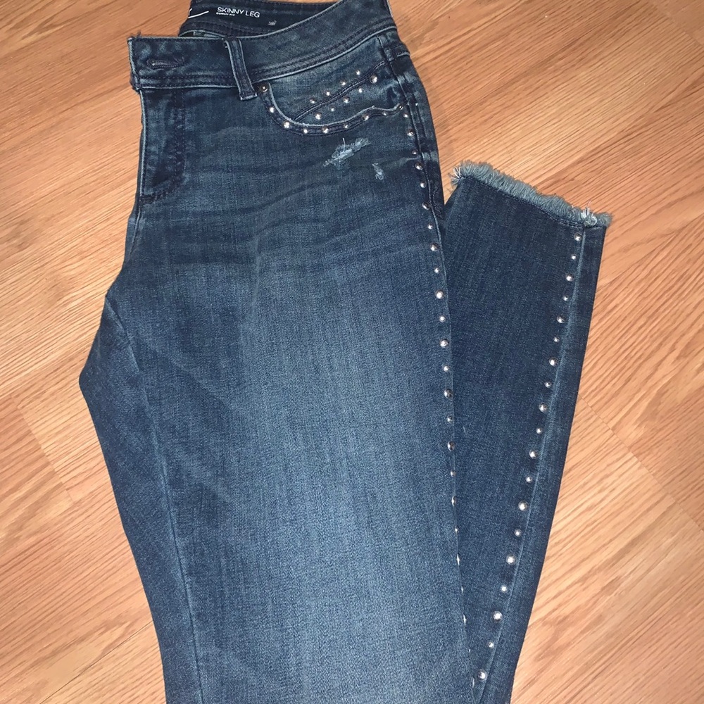 ✨INC Skinny Studded Jeans✨Size 4